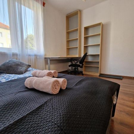R Mieszkanie Cale Albo Pokoj Bllisko Wszystko Lejlighed Gdańsk Eksteriør billede